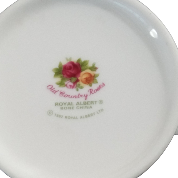 Royal Albert Old Country Roses Holiday Christmas Tree Mug Bone China England - Picture 8 of 8